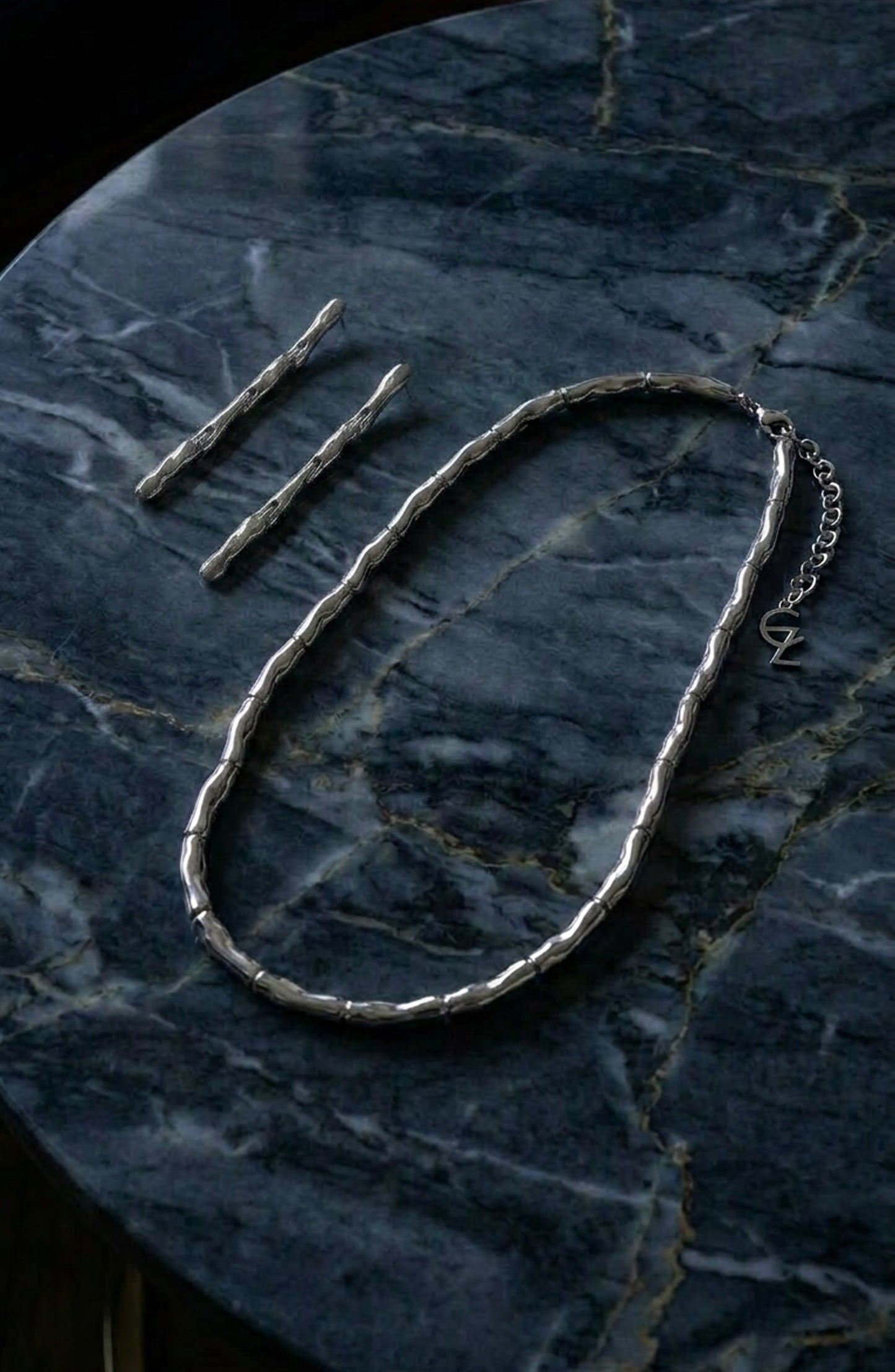 Lithe Choker Silver